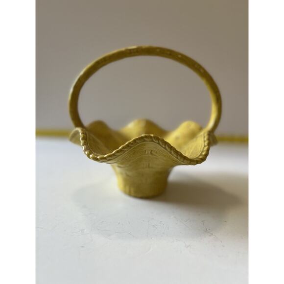 Vintage Ceramic Basket Yellow Weave With Handle Easter 1978 Nowells - Picture 3 of 16